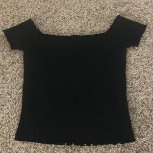 Black Hollister size small top.